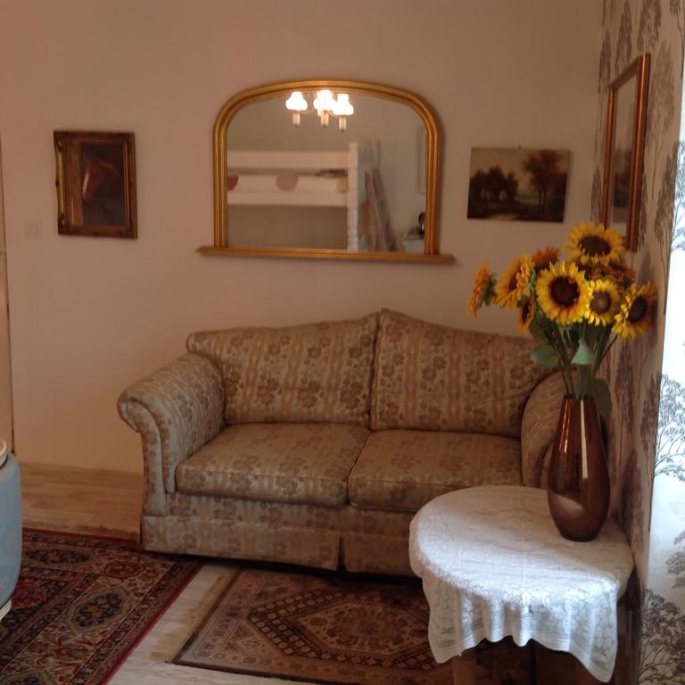 לינה וארוחת בוקר Chanteloup  Wisteria House מראה חיצוני תמונה